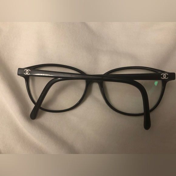 Chanel prescription eyeglasses with case - Picture 6 of 12